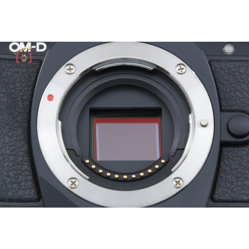 オリンパス（OLYMPUS） 【中古】OLYMPUS OM-D E-M10 ブラック ミラー
