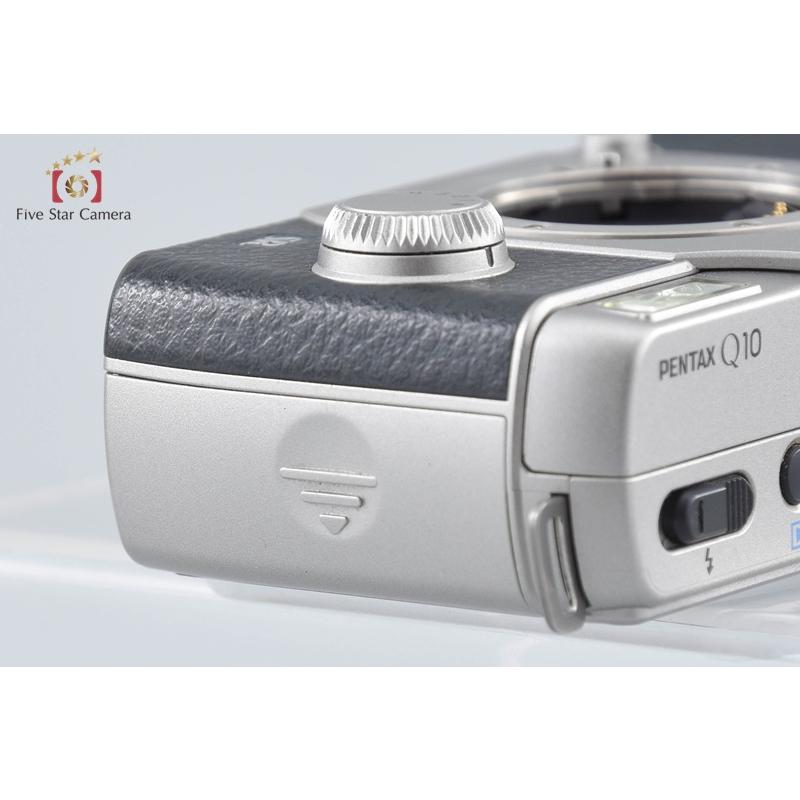 ペンタックス 【中古】PENTAX Q10 シルバー ミラーレス一眼カメラ