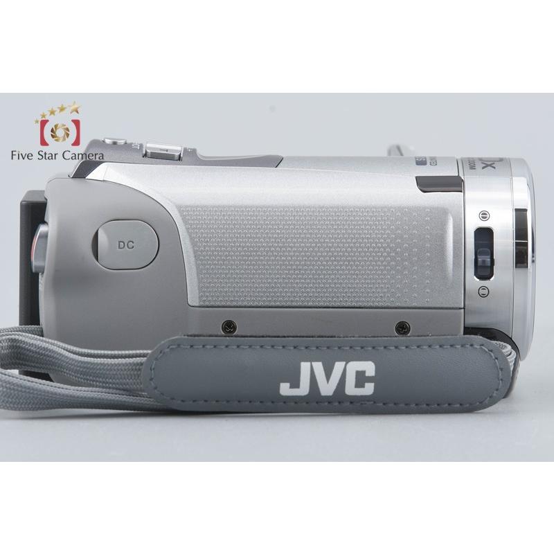 中古】JVC ケンウッド Everio GZ-E750 シルバー デジタルビデオカメラ
