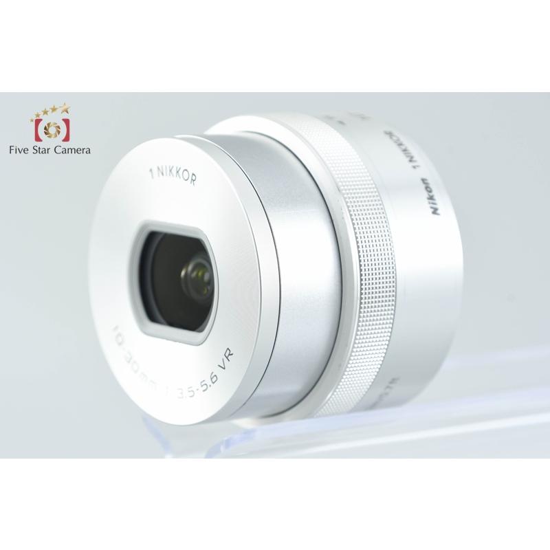 【中古】Nikon ニコン 1 J5 シルバー 標準パワーズームキット シャッター回数僅少 ニコン（Nikon） 【中古】Nikon 1 J5 シルバー 標準パワーズームキット