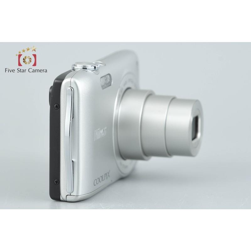 【中古】Nikon ニコン COOLPIX S3300 クリスタルシルバー コンパクトデジタルカメラ ニコン（Nikon） 【中古】Nikon COOLPIX S3300 クリスタルシルバー