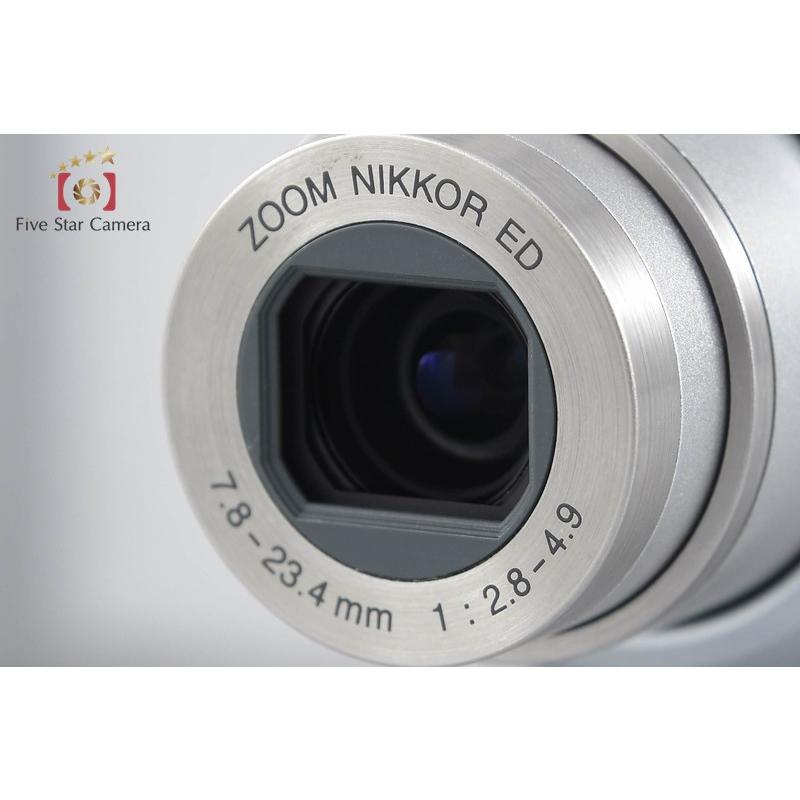 【中古】Nikon ニコン COOLPIX E5200 シルバー コンパクトデジタルカメラ 元箱付き