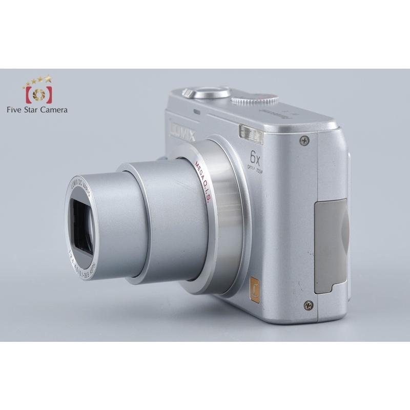 Panasonic LUMIX シルバー デジタルカメラ Panasonic（パナソニック） 【中古】Panasonic LUMIX DMC-LZ2 シルバー