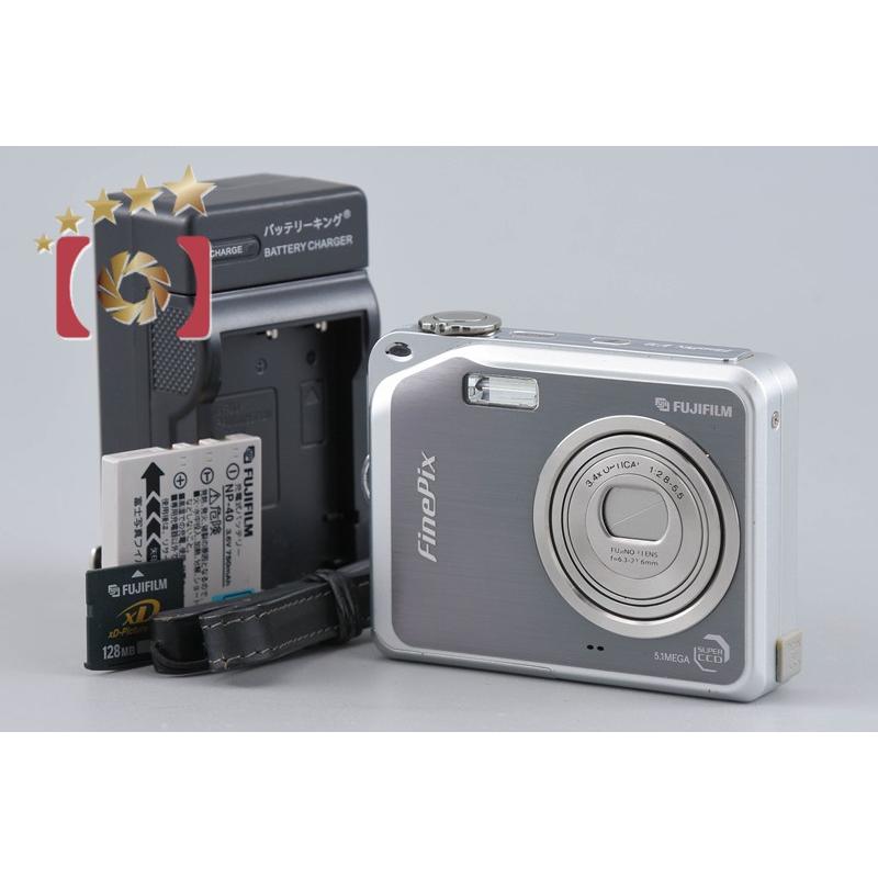 【美品•希少】FUJIFILM FinePix V10 ゲーム機能搭載 デジカメ FUJIFILM（フジフイルム） 【中古】FUJIFILM 富士フイルム FinePix V10
