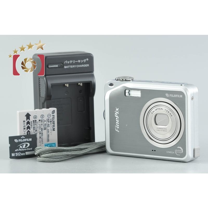【極美品】FUJIFILM FinePix V10 コンデジ　ガンメタリック FUJIFILM（フジフイルム） 【中古】FUJIFILM 富士フイルム FinePix V10