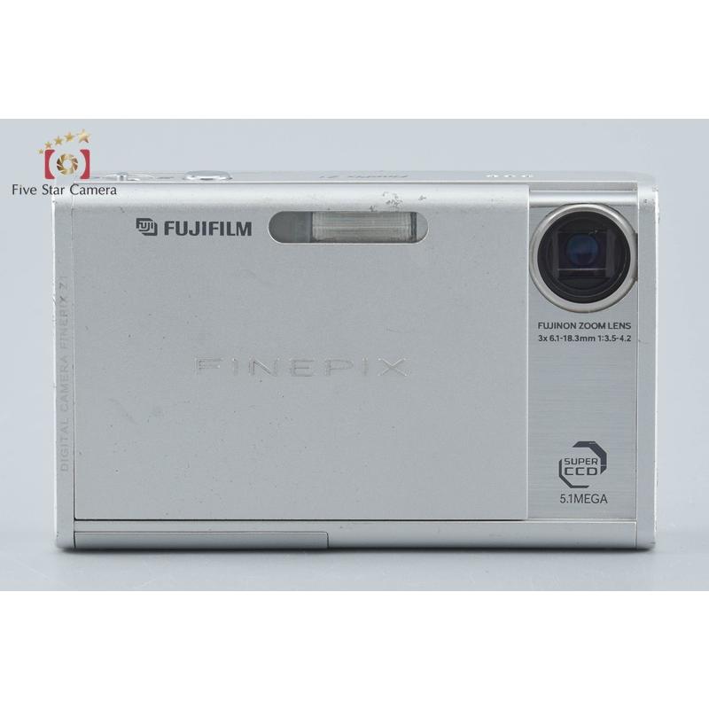 美品・動作品 富士フイルム コンデジ ファインピックス Z1 シルバー 付属品付 FUJIFILM（フジフイルム） 【中古】FUJIFILM 富士フイルム FINEPIX Z1