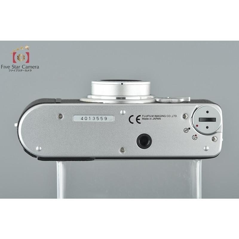 FUJIFILM KLASSE W シルバー　コンパクトフィルムカメラ 最高性能のコンパクトフィルムカメラ】KLASSE W作例付き使用レビュー