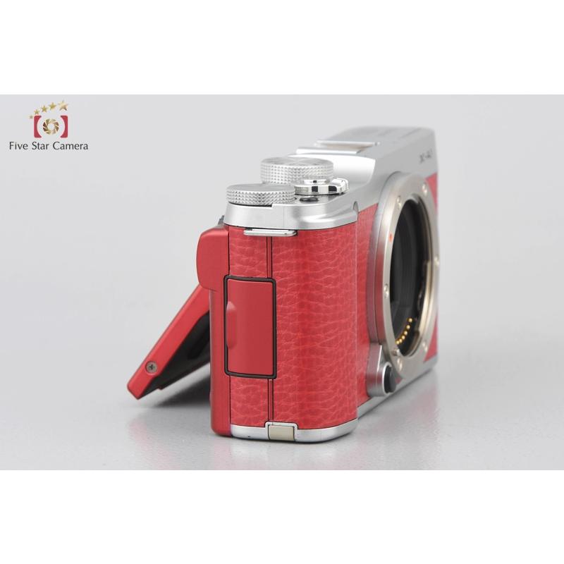 FUJIFILM 【中古】FUJIFILM 富士フイルム X-A1 レッド ミラー FUJIFILM 【中古】FUJIFILM 富士フイルム X-A1 レッド ミラー