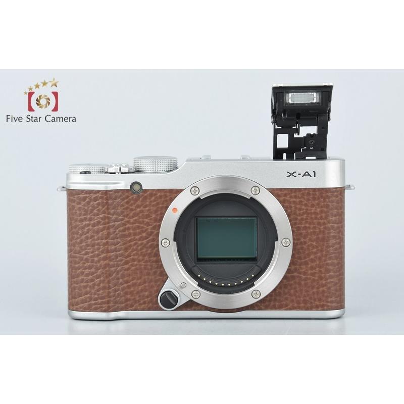 【美品】FUJIFILM X-A1 ダブルズームレンズキット ブラウン 富士フイルム FUJIFILM X-A1 ダブルズームレンズキット
