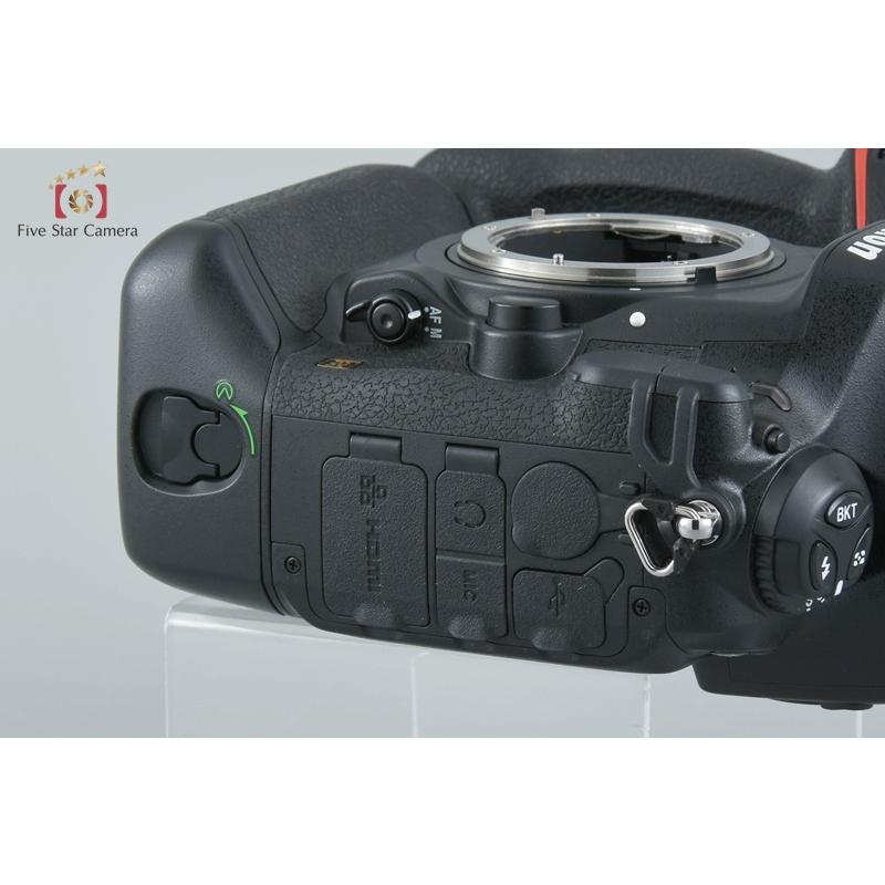 Nikon D4s 並品 元箱アリ 値引き交渉可 ニコン（Nikon） 【中古】Nikon D4S デジタル一眼レフカメラ 元箱付き