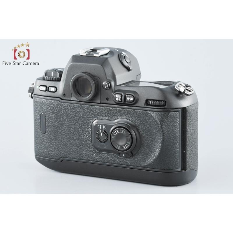 Nikon F100 フィルムカメラ フラッシュ付き！