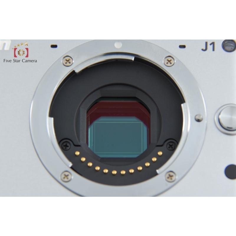 【中古】Nikon ニコン 1 J1 シルバー ミラーレス一眼カメラ シャッター回数僅少 ニコン（Nikon） 【中古】Nikon 1 J1 シルバー ミラーレス一眼カメラ