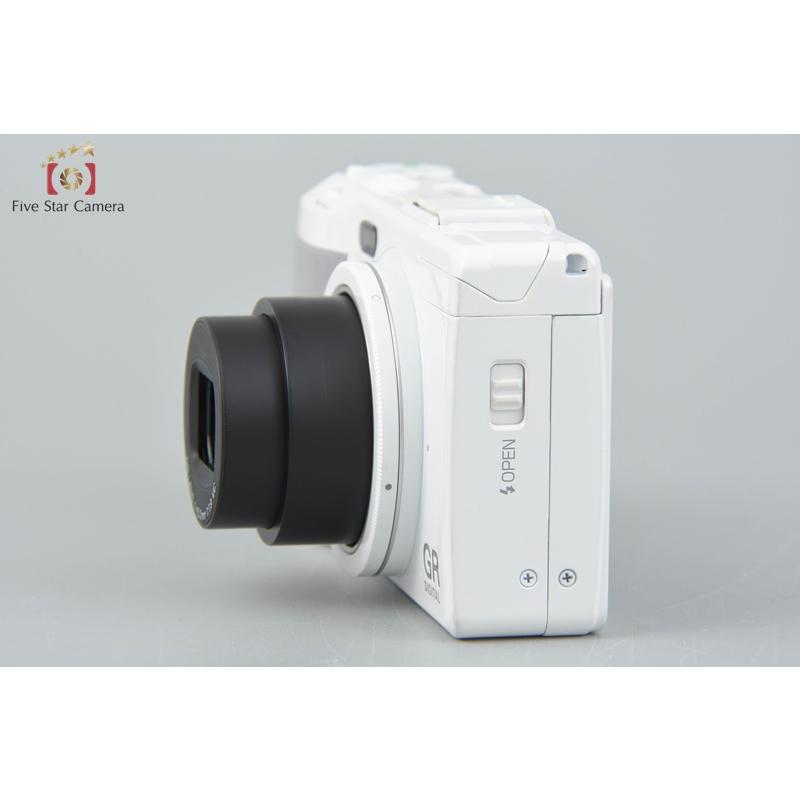 リコー 【中古】RICOH GR DIGITAL IV ホワイトエディション リコー 【中古】RICOH GR DIGITAL IV ホワイトエディション