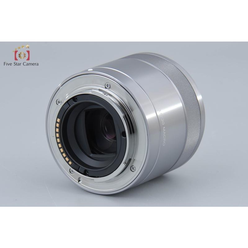 【中古】(ソニー) SONY E30/3.5 MACRO SONY（ソニー） 【中古】SONY E 30mm f/3.5 MACRO SEL30M35 元箱付き
