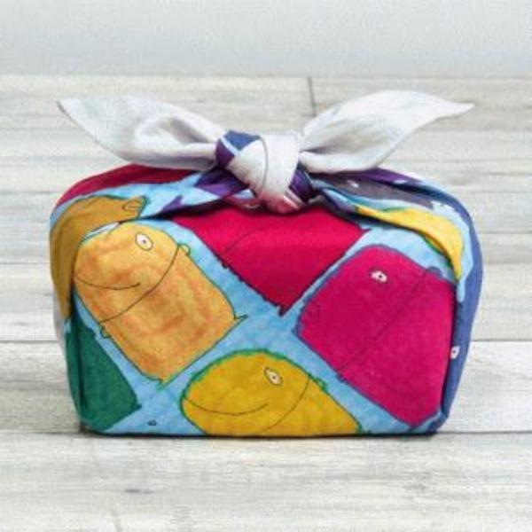 国内外の人気が集結 風呂敷 アール ブリュットふろしき いろいろな色のさかな 461 106 風呂敷 Www Fcc Com Br