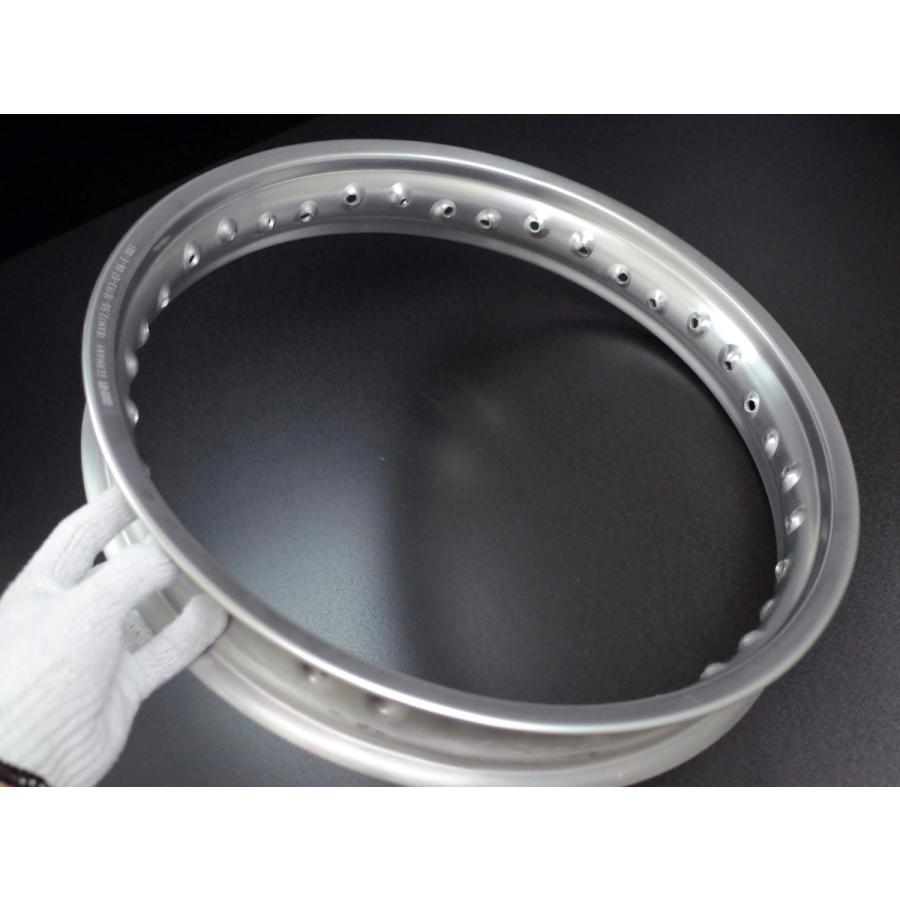 トライアンフ（マクラーレン） TRIUMPH トライアンフ スラクストン 900