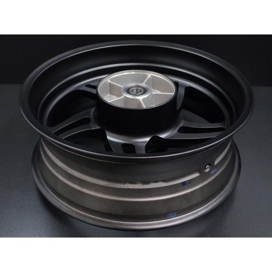 TRIUMPH（トライアンフ） サンダーバードストーム 純正 リア ホイール