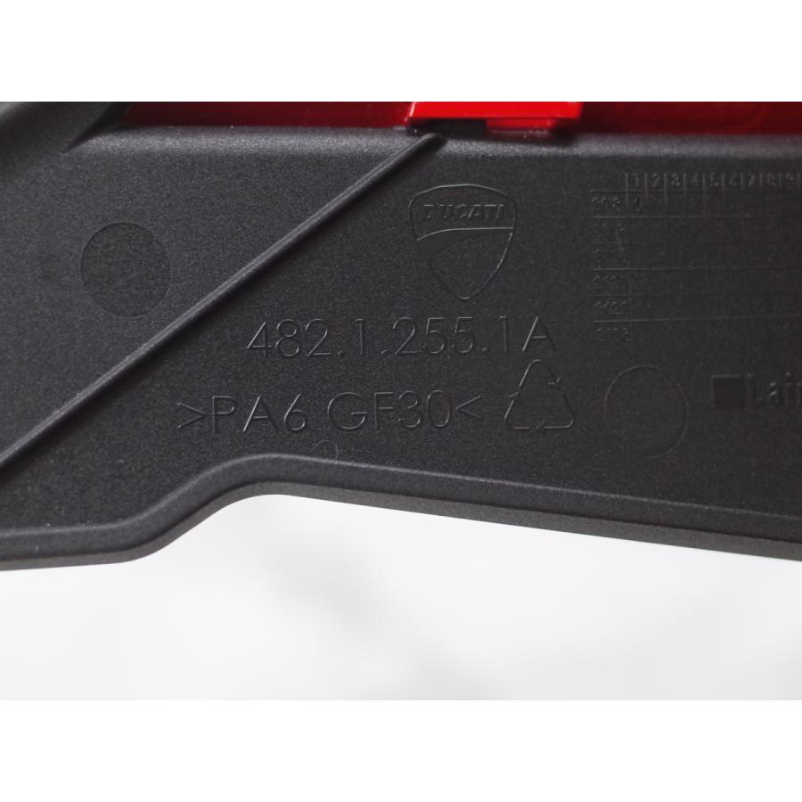 パニガーレ Ducati Panigale V4 純正 テール シートカウル 未使用品