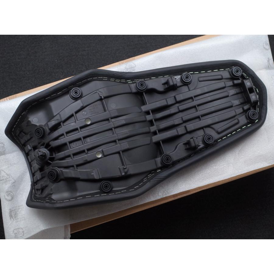 BMW 純正オプション 17~19 F750GS F850GS ラリーシート 未使用品 BMW 純正オプション 17~19 F750GS F850GS ラリーシート 未使用品