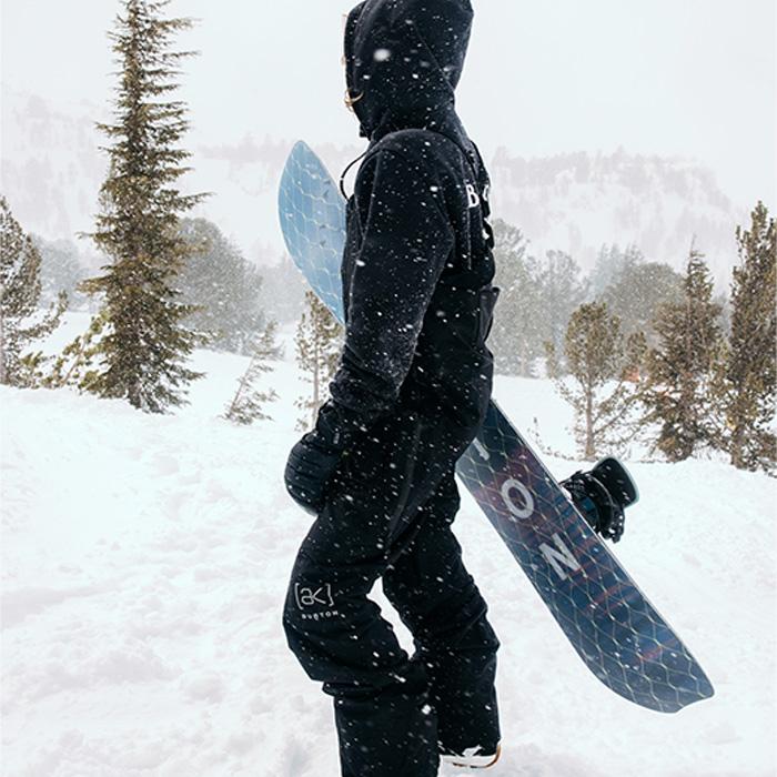 BURTON バートン ウェア Women's [ak] Kimmy GORE-TEX 2L Bib Pants 25-26(2026)モデル パンツ レディースの画像