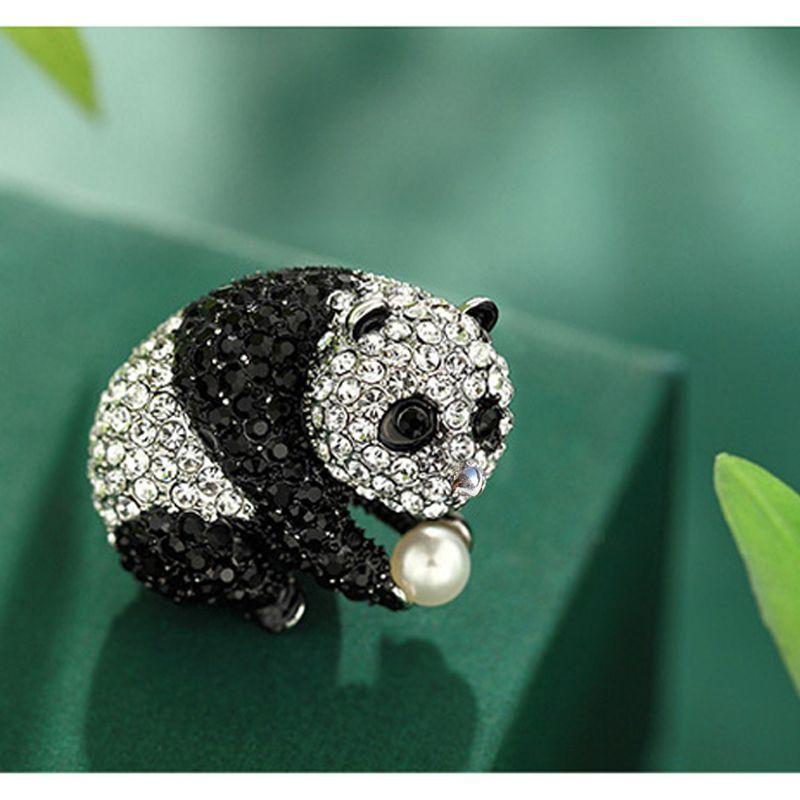 本日限定SALE❤ヴィンテージ ベークライトパンダブローチ ブローチ パンダのパールブローチ ぱんだ 母の日 ギフト プレゼント