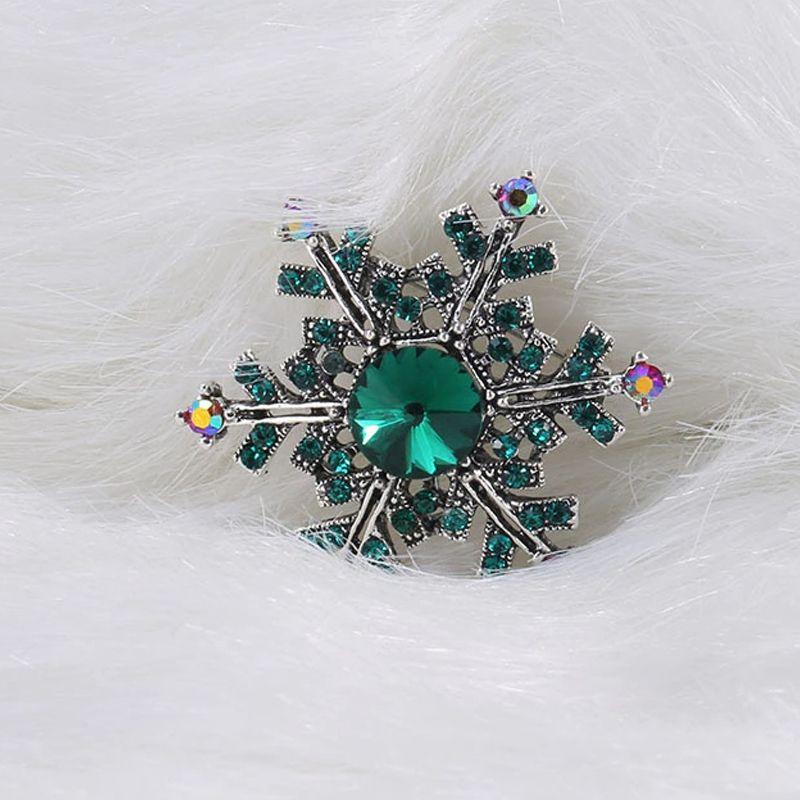 ブローチ ストールピン/雪の結晶モチーフのブローチ スノーフレーク