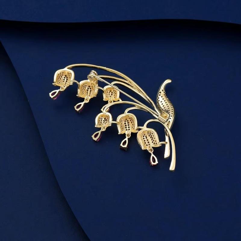 ブローチ ストールピン キラキラ揺れるスズランブローチ グリーン 緑