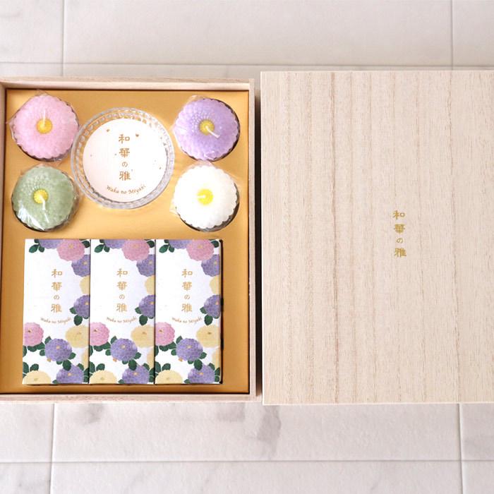 お盆 お彼岸 お線香と花のセット 洋花を使った旬のおまかせ お供え花「鞠花アレンジ」 とカメヤマローソク ミニ寸線香とローソクのセット「和華の雅」 FKAASEの画像