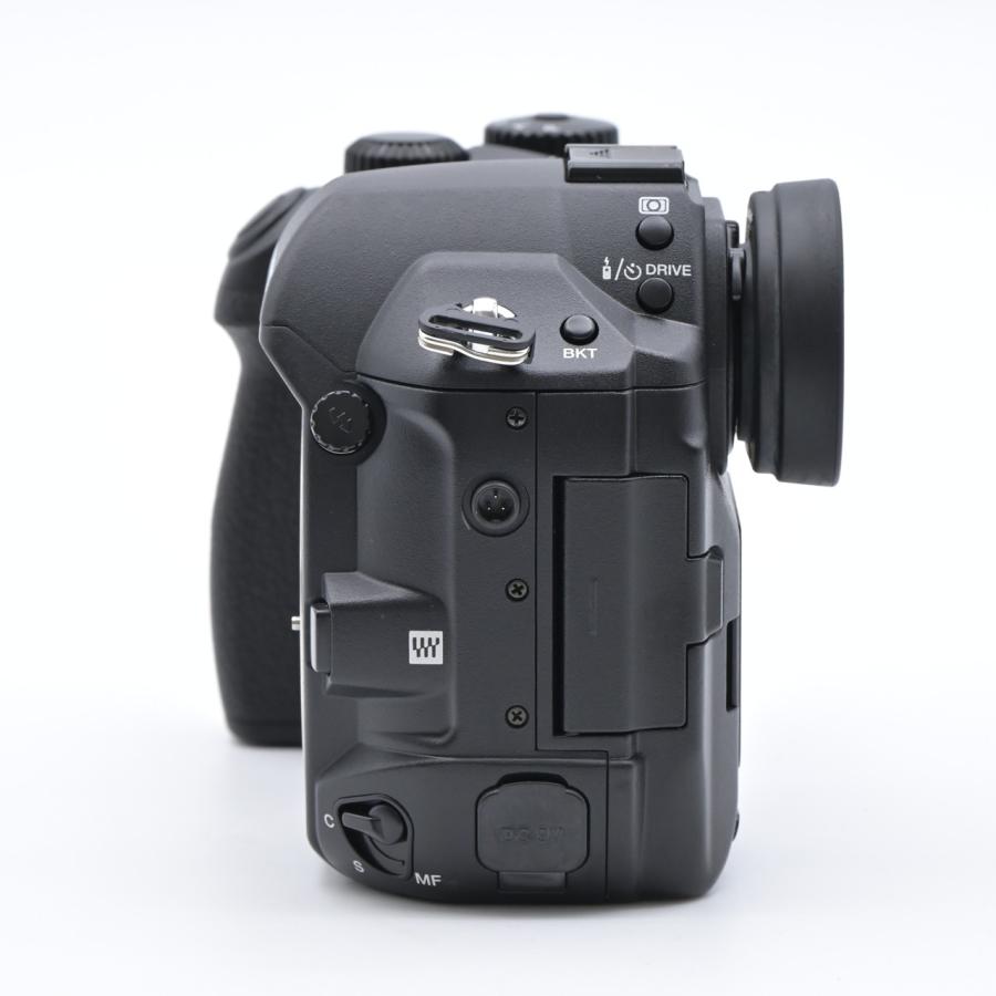 OLYMPUS オリンパス CAMEDIA E-1 ボディ |  | 07