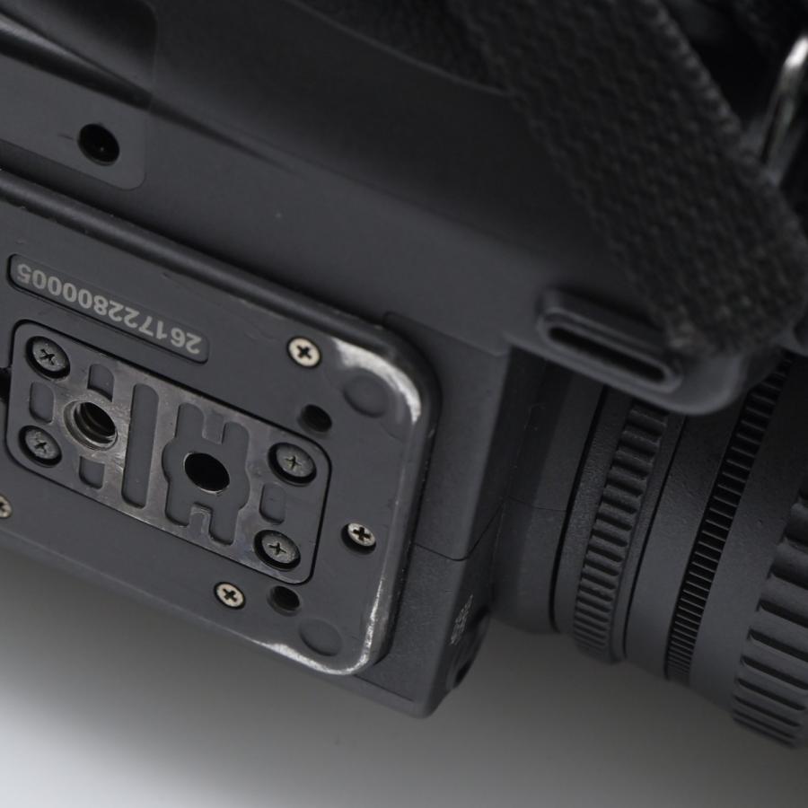 Canon キヤノン XF305 業務用ファイルベースビデオカメラ |  | 15