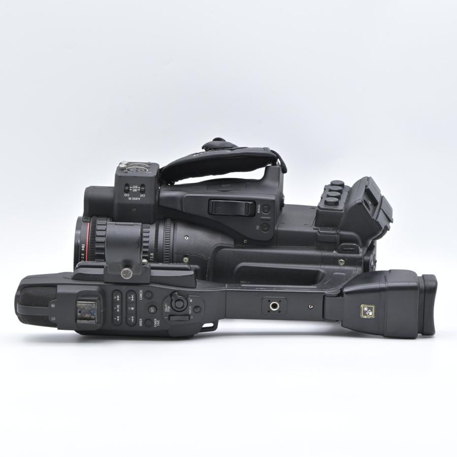 Canon キヤノン XF305 業務用ファイルベースビデオカメラ |  | 03