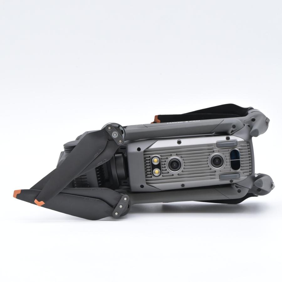 DJI ディージェーアイ Mavic 3 Pro Fly Moreコンボ RC付属 : フラッグ