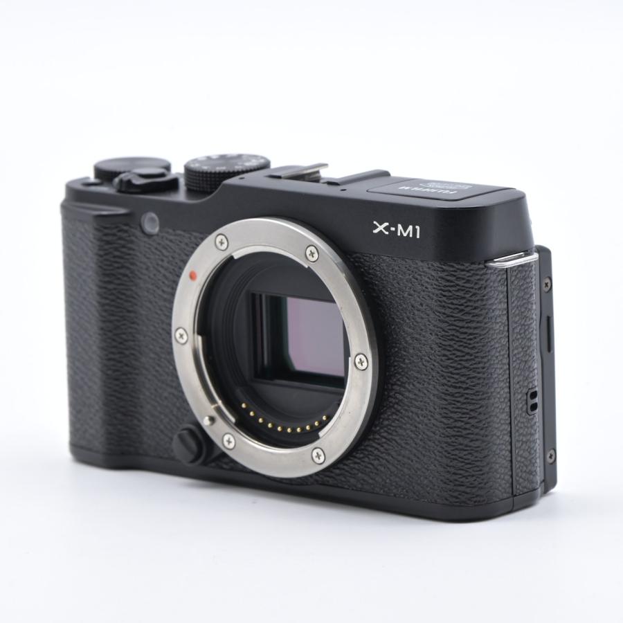 FUJIFILM フジフイルム X-M1 ボディ |  | 01