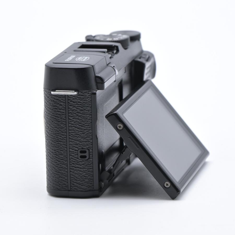 FUJIFILM フジフイルム X-M1 ボディ |  | 06