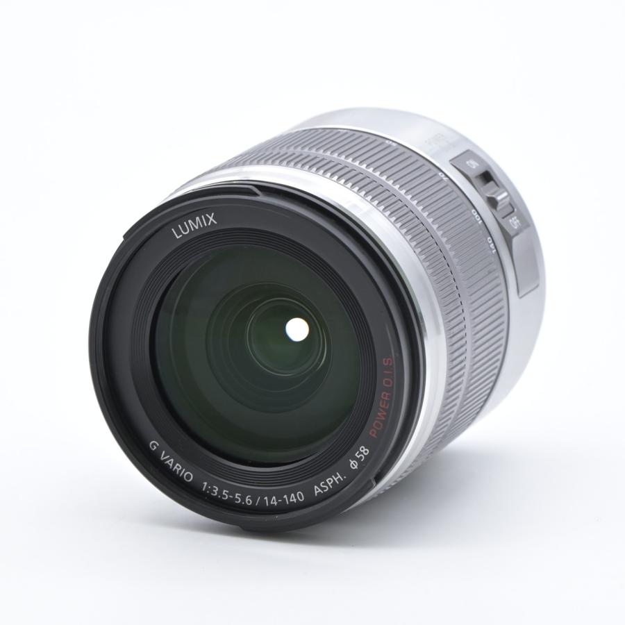 Panasonic パナソニック LUMIX G VARIO 14-140mm F3.5-5.6 ASPH. POWER O.I.S. シルバー H-FS14140-S |  | 01