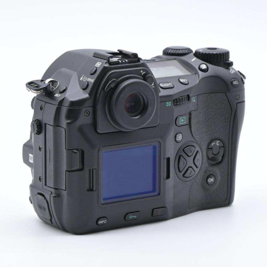 OLYMPUS オリンパス CAMEDIA E-1 ボディ |  | 06