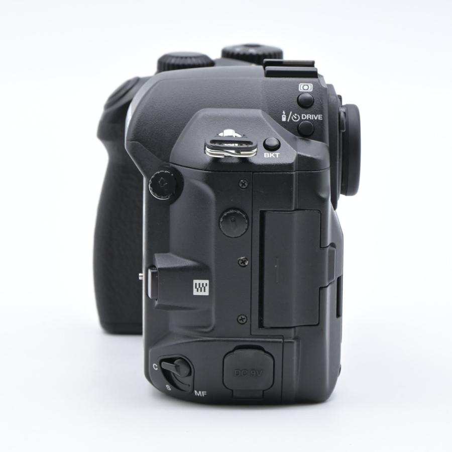 OLYMPUS オリンパス CAMEDIA E-1 ボディ |  | 07