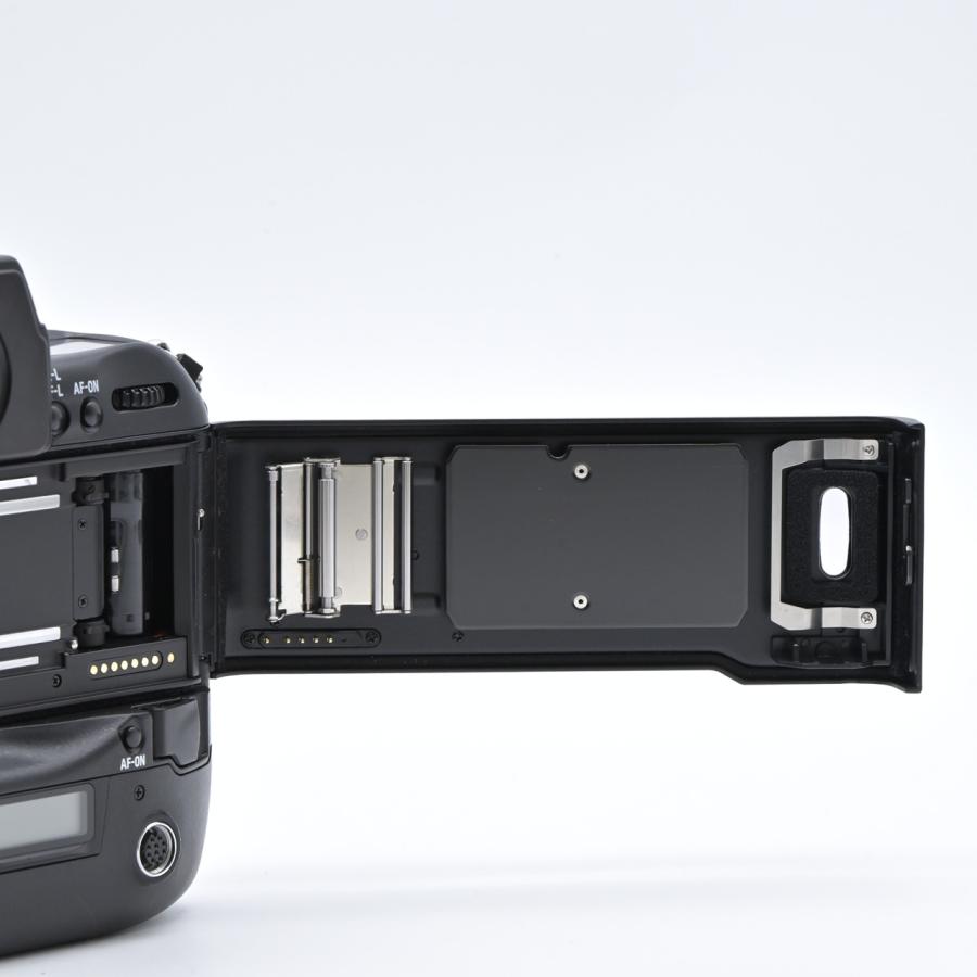 【美品】 ニコン Nikon F5 ボディ ニコン（Nikon） 中古 1年保証 美品 Nikon F5 ボディ フィルムカメラ