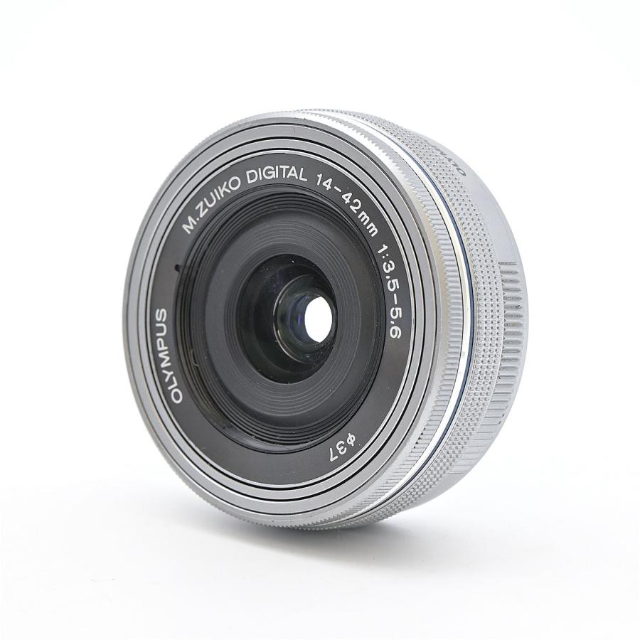 OLYMPUS オリンパス M.ZUIKO DIGITAL ED 14-42mm F3.5-5.6 EZ シルバー |  | 01