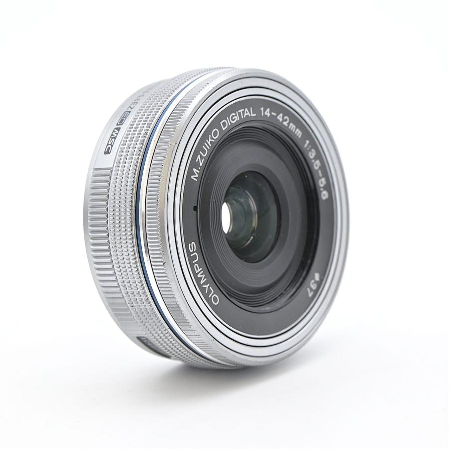 OLYMPUS オリンパス M.ZUIKO DIGITAL ED 14-42mm F3.5-5.6 EZ シルバー |  | 02