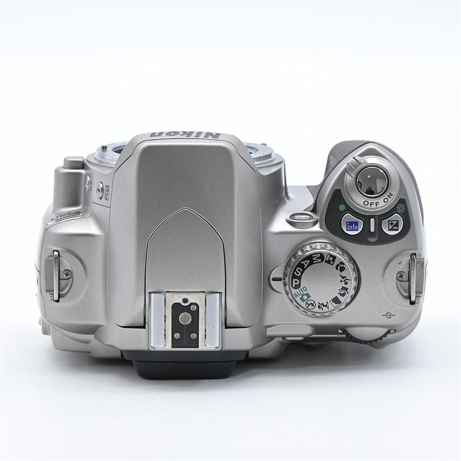 Nikon ニコン D40 レンズキット シルバー : フラッグシップカメラ