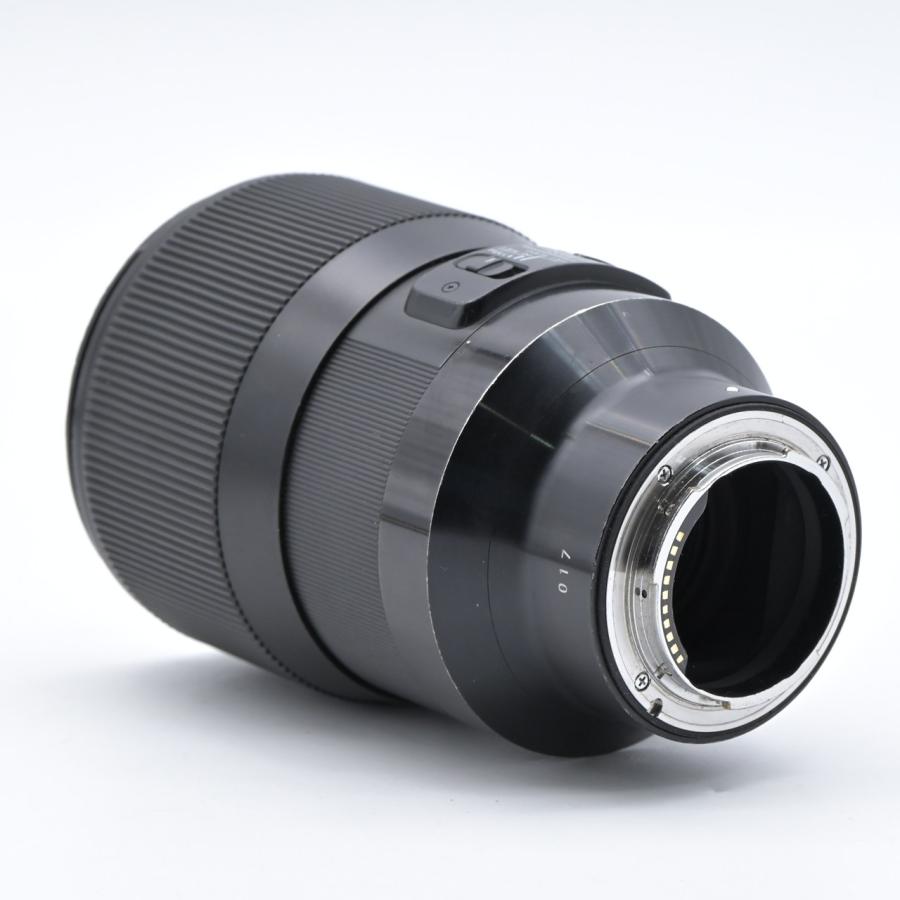 SIGMA シグマ 135mm F1.8 DG HSM Art SONY Eマウント用 |  | 04