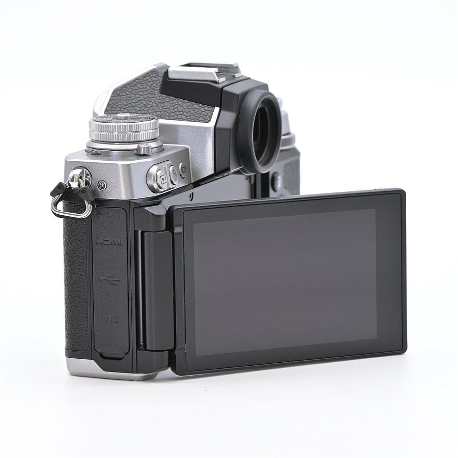 Nikon ニコン Z fc NIKKOR DX 16-50mm F3.5-6.3 VR レンズキット