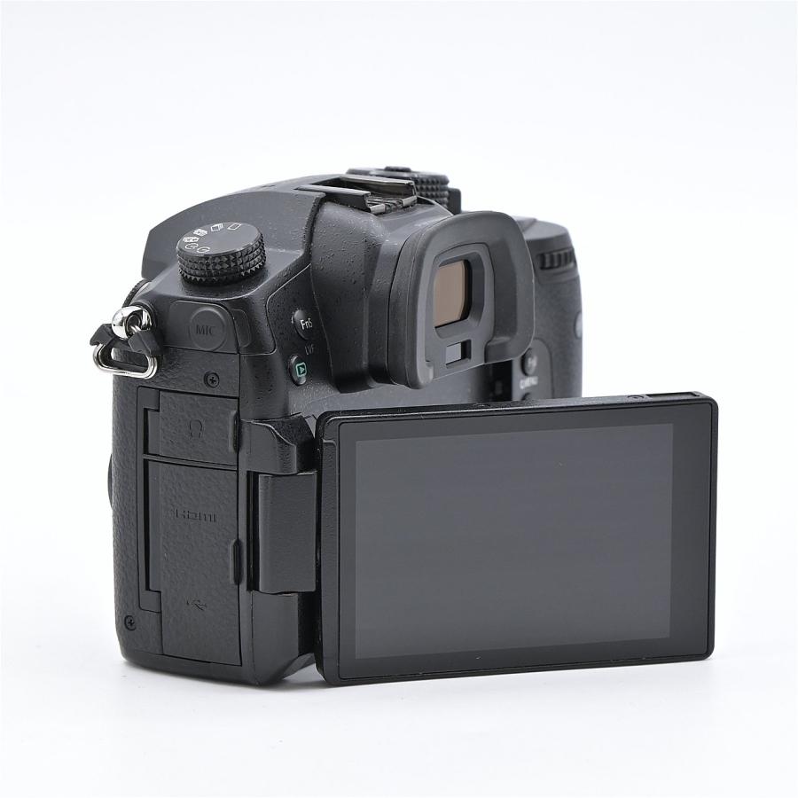 Panasonic パナソニック LUMIX DC-GH5-K ボディ ブラック |  | 06