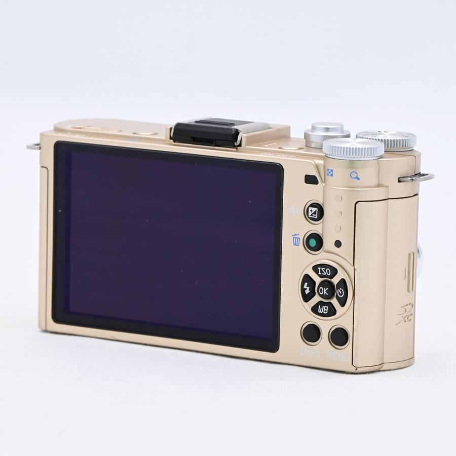 ペンタックス PENTAX Q-S1 ボディキット ピュアホワイト×クリーム