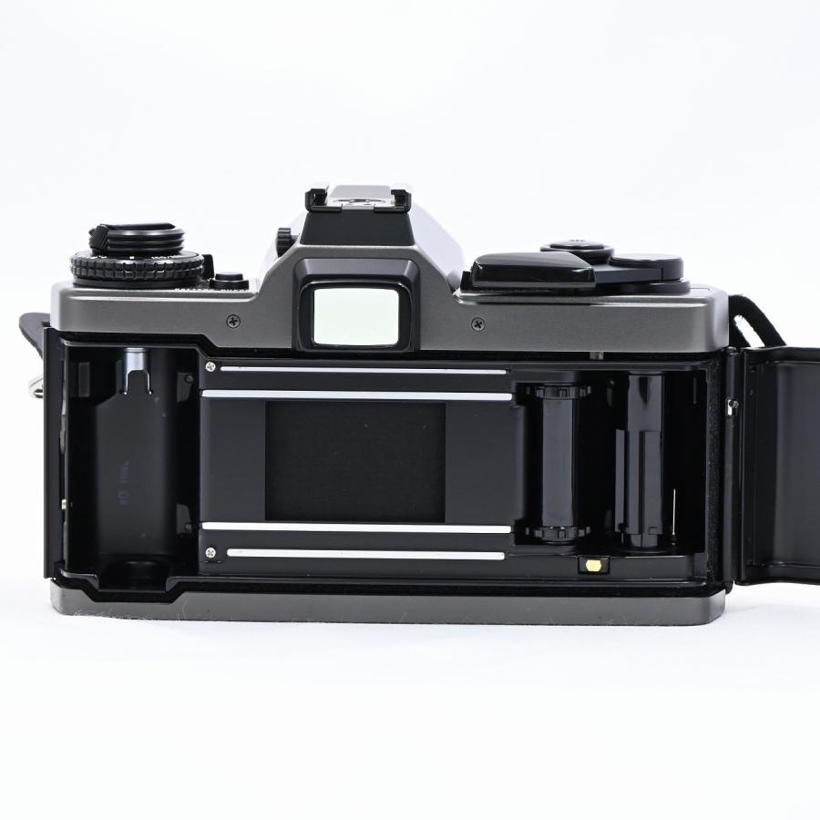 オリンパス OLYMPUS OM-3 Ti チタン ボディ |  | 07