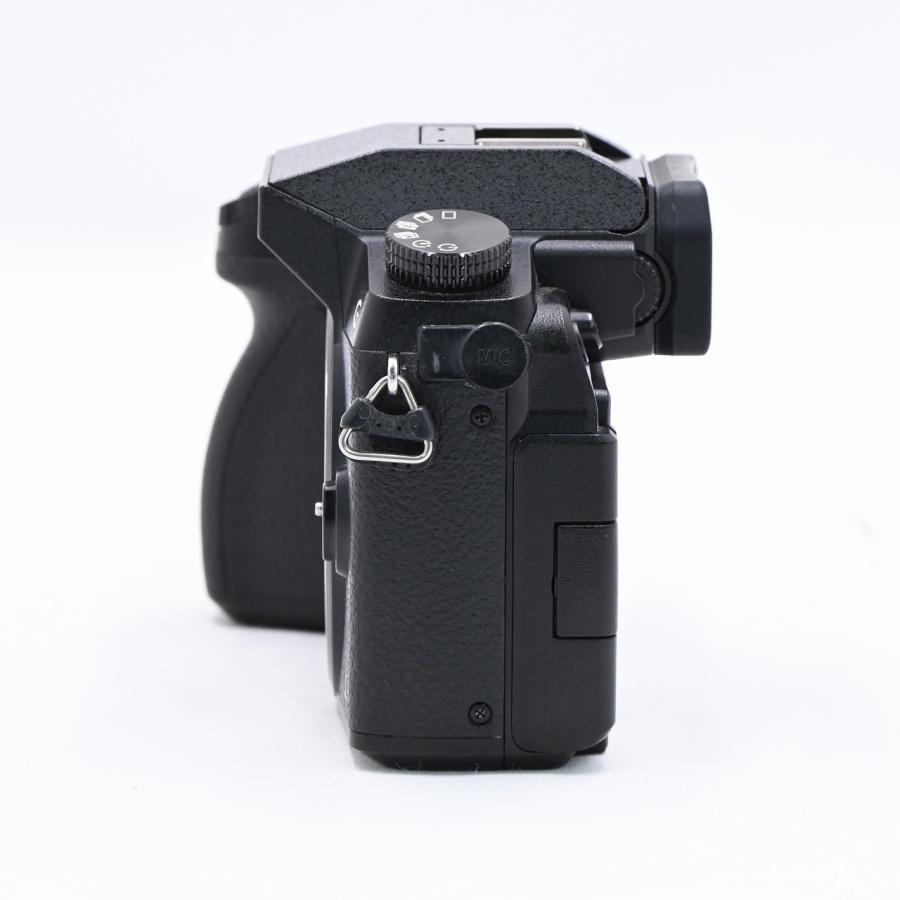 パナソニック Panasonic LUMIX G7 ボディ DMC-G7-K |  | 08