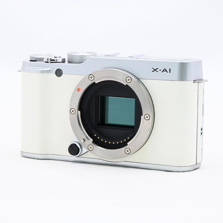 Fujifilm X-A1 ホワイト　☆送料無料☆ FUJIFILM フジフイルム X-A1 プレミアムホワイトモデル 限定1000台