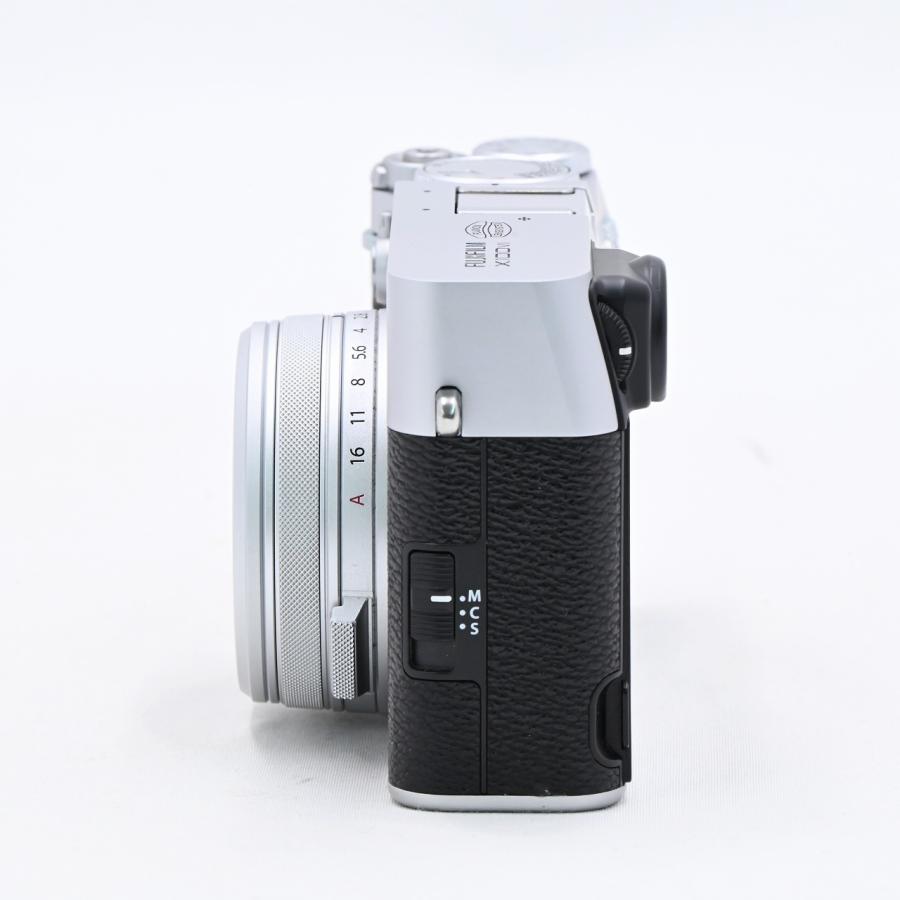 フジフイルム FUJIFILM X100VI シルバー |  | 07