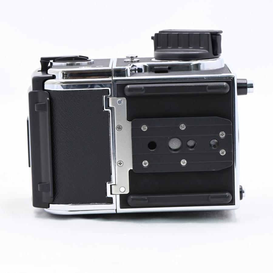 ハッセルブラッド HASSELBLAD 503CW ボディ A12 最終型 |  | 04